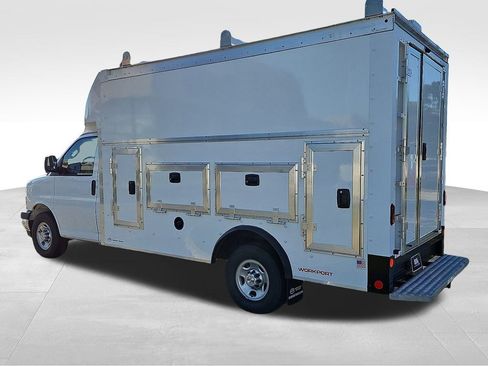 New 2025 Chevrolet Express 3500 w/ Power Convenience Package image 3
