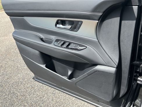 New 2025 Nissan Murano SL image 17