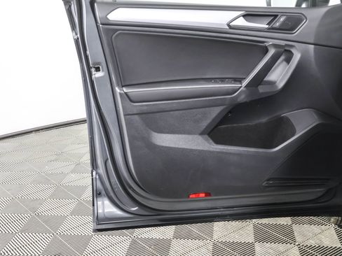 Used 2023 Volkswagen Tiguan S image 34