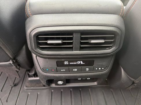 Used 2024 Honda Pilot TrailSport image 25