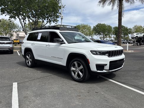 Used 2021 Jeep Grand Cherokee L Limited RWD image 6