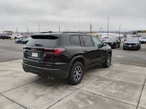 Used 2024 GMC Acadia AT4 image 5