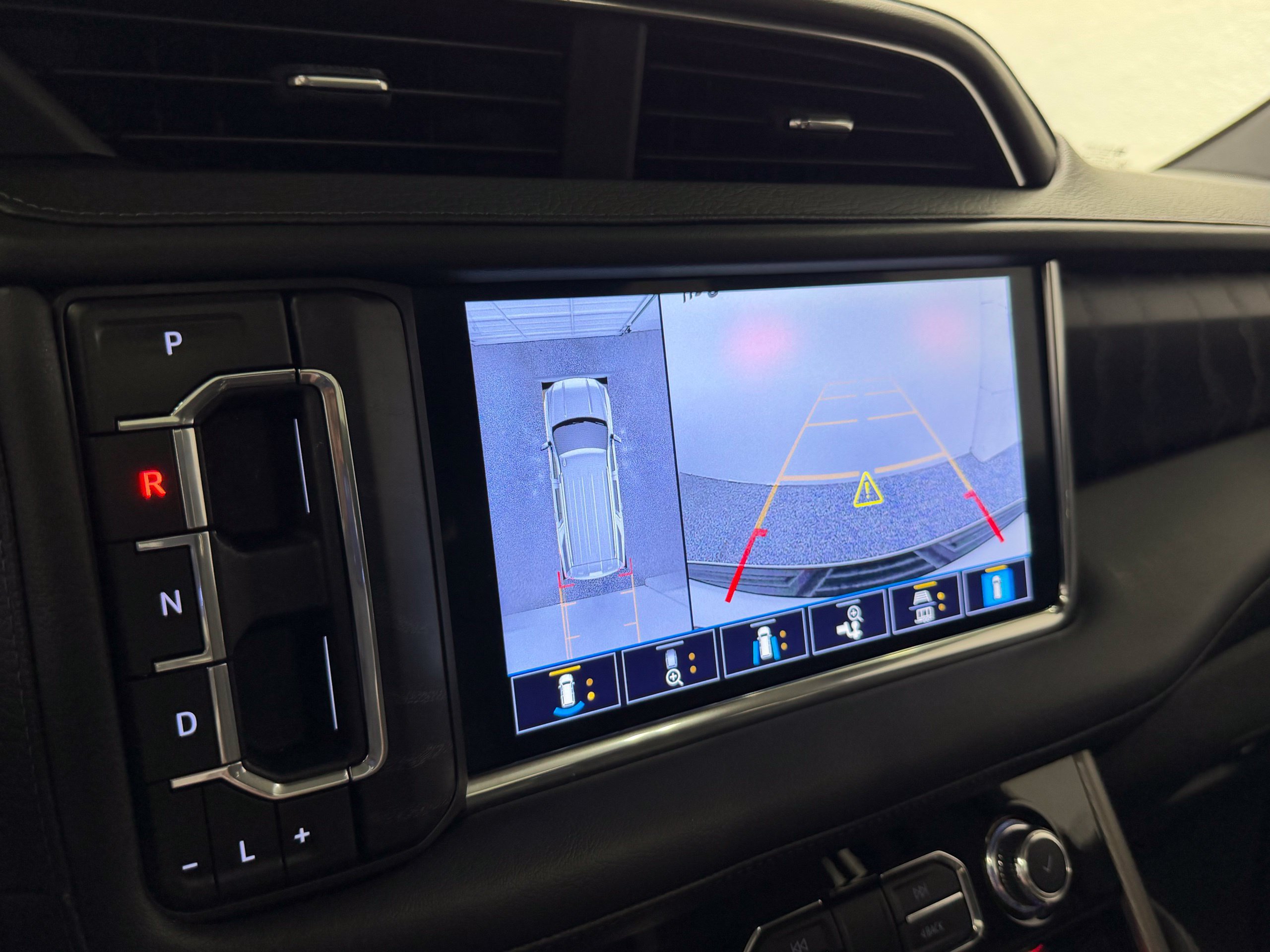 Used 2021 GMC Yukon Denali AWD/4WD image 65