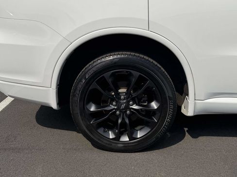 Certified 2022 Dodge Durango SXT w/ Blacktop Package AWD/4WD image 11