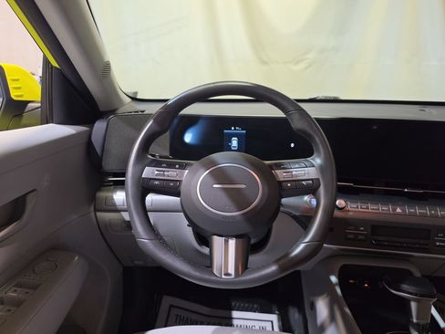 Used 2024 Hyundai Kona SEL AWD/4WD image 11