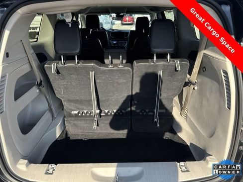 Used 2024 Chrysler Pacifica Touring-L image 24