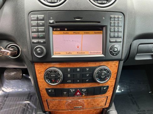 Used 2009 Mercedes-Benz ML 350 4MATIC image 19