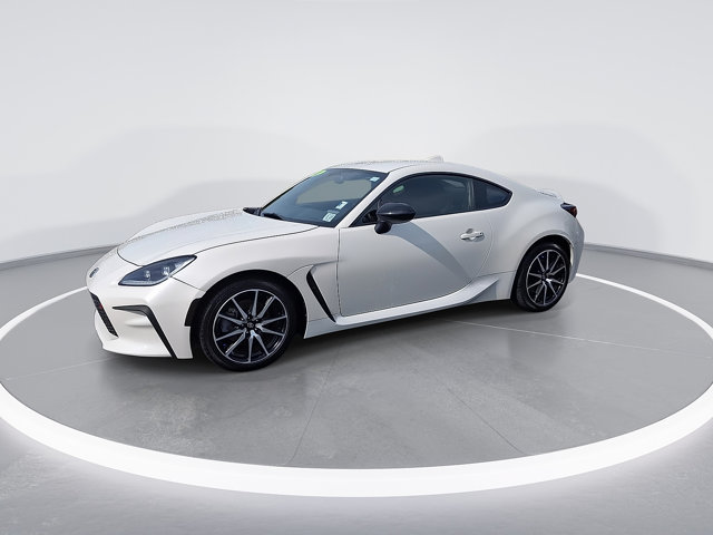 Used 2022 Toyota GR86 RWD image 5