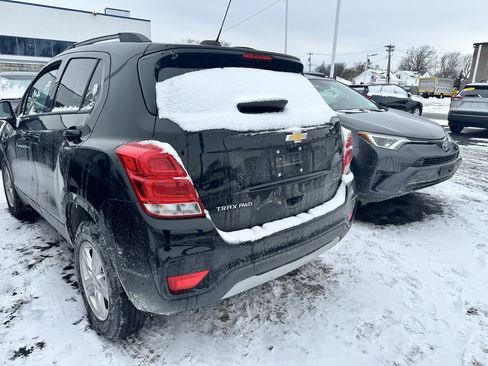 Used 2022 Chevrolet Trax LT w/ LT Convenience Package image 7