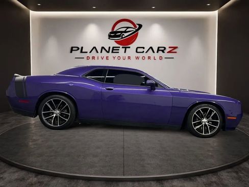 Used 2016 Dodge Challenger R/T Scat Pack w/ Leather Interior Group RWD image 6