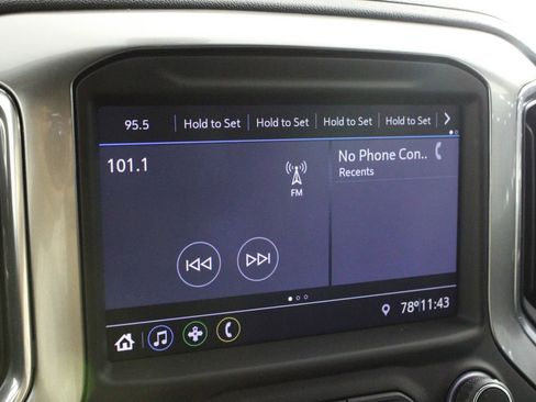 Used 2021 Chevrolet Silverado 1500 RST image 34