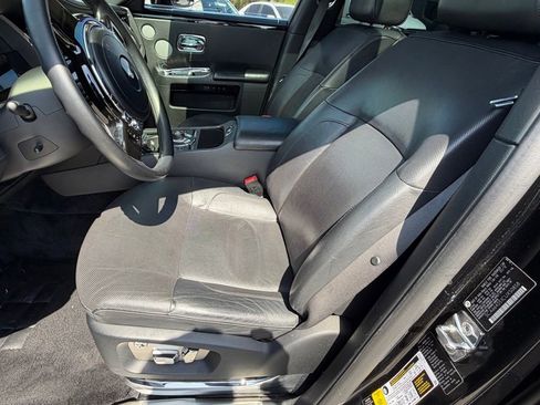 Used 2012 Rolls-Royce Ghost RWD image 8