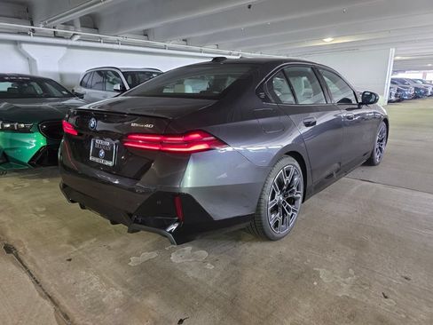 New 2027 BMW i5 eDrive40 w/ M Sport Package RWD image 4