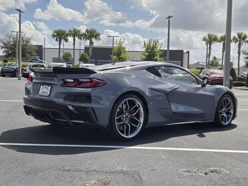 Used 2025 Chevrolet Corvette Z06 w/ Stealth Interior Trim Package image 11
