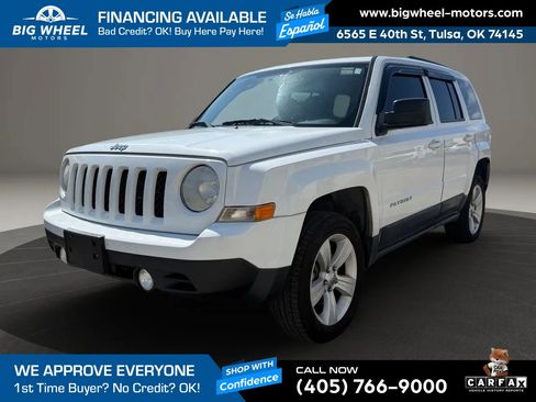Used 2011 Jeep Patriot Latitude AWD/4WD image 2