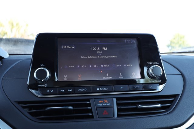 Used 2024 Nissan Altima 2.5 S FWD image 16
