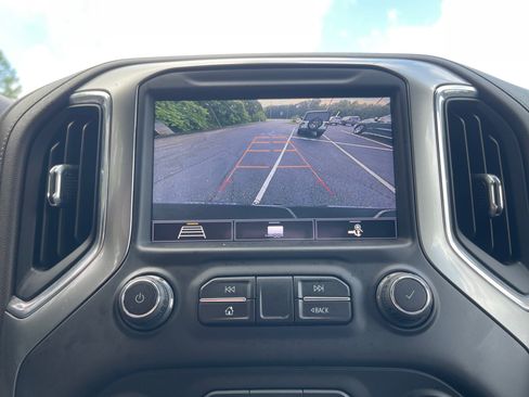 Used 2020 Chevrolet Silverado 1500 LT Trail Boss AWD/4WD image 6