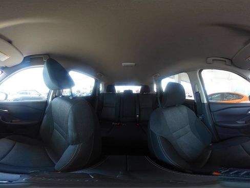 Used 2026 Nissan Rogue SV FWD image 43