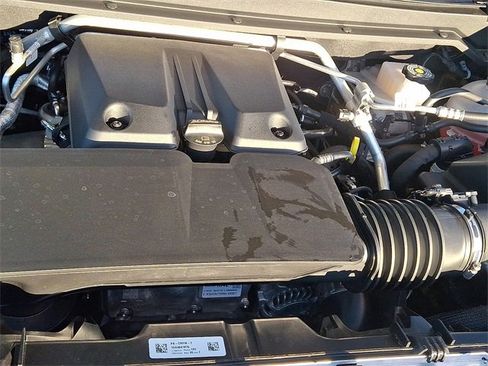 Used 2025 Chevrolet Colorado Trail Boss image 27