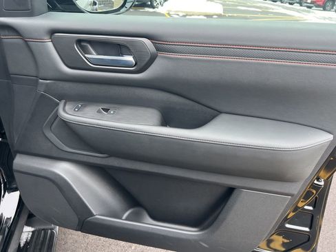 Certified 2025 Nissan Armada PRO-4X w/ Pro-4X Premium Package image 25