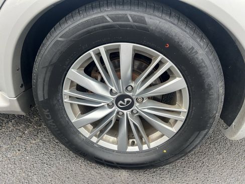 Used 2020 INFINITI QX80 Luxe image 26