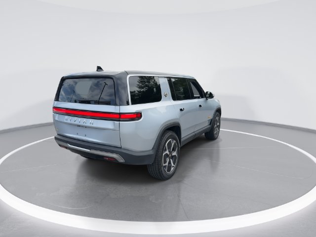 Used 2024 Rivian R1S Adventure Quad AWD/4WD image 8