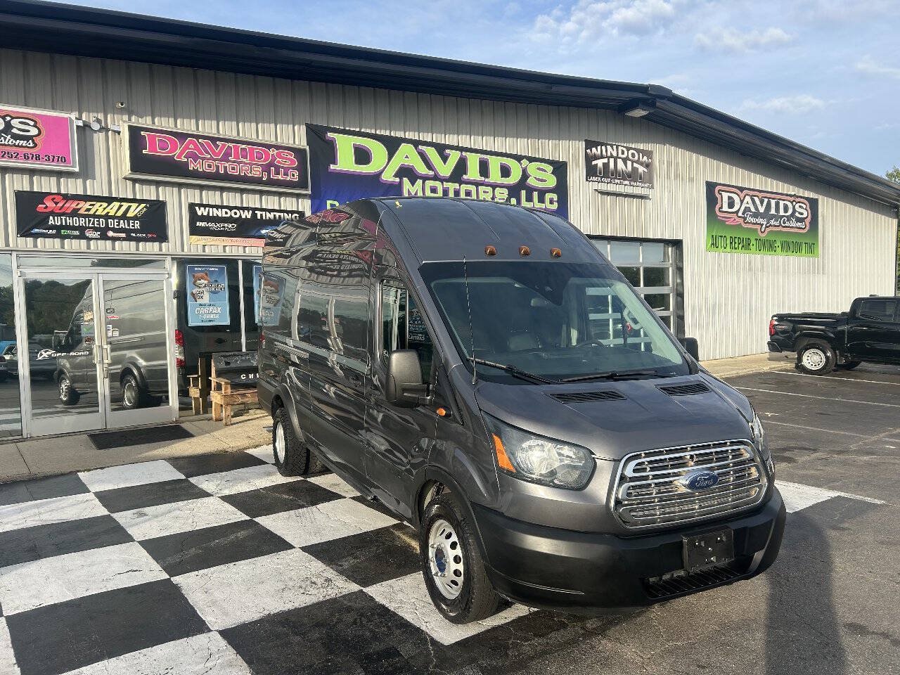 Used 2022 Ford Transit 350 148 High Roof DRW AWD image 4