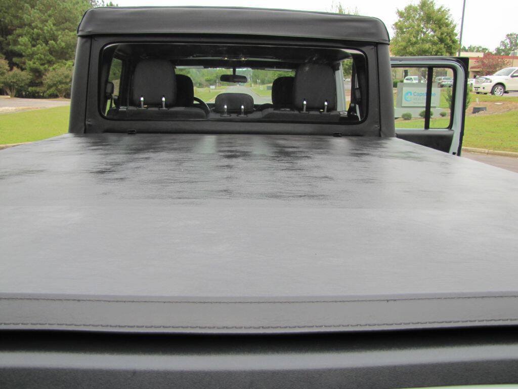 Used 2023 Jeep Gladiator Sport AWD/4WD image 27