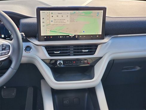 New 2026 Ford Explorer Active w/ Active Comfort Package image 24