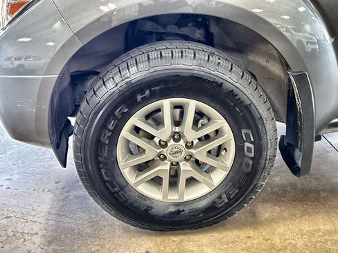 Used 2021 Nissan Frontier SV image 30