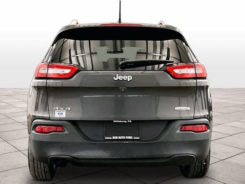 Used 2015 Jeep Cherokee Latitude AWD/4WD image 5