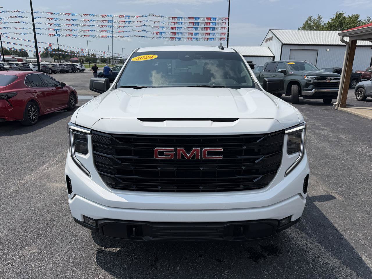 Used 2024 GMC Sierra 1500 Elevation w/ X31 Off-Road Package AWD/4WD image 10