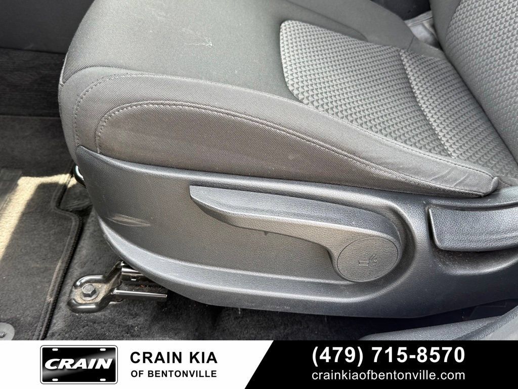 Certified 2024 Kia Sportage LX FWD image 11
