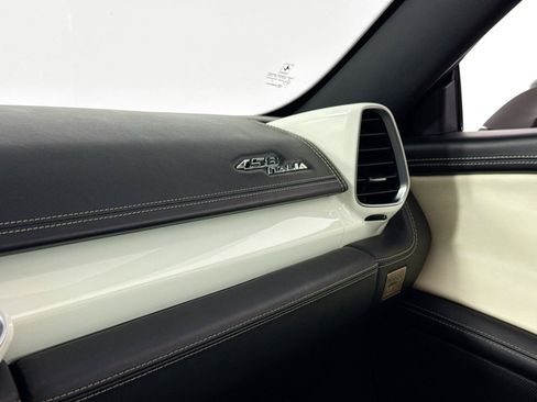 Used 2010 Ferrari 458 Italia Coupe RWD image 29