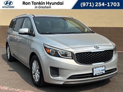 Used 2015 Kia Sedona LX