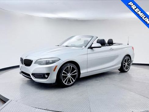 Used 2020 BMW 230i xDrive Convertible AWD/4WD image 2