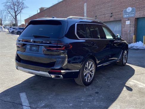 Certified 2023 BMW X7 xDrive40i w/ Parking Assistance Package image 5