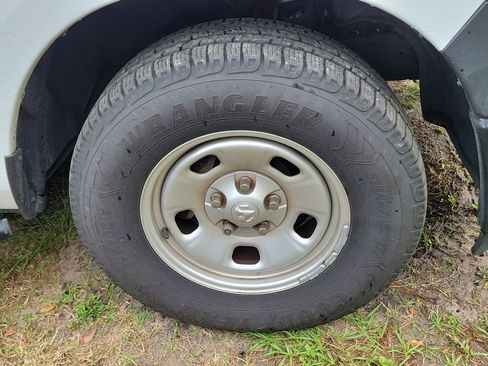 Used 2019 RAM 1500 Tradesman w/ Power & Remote Entry Group image 13