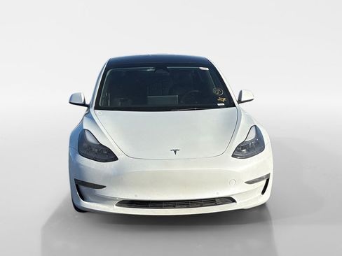 Used 2022 Tesla Model 3 Long Range AWD/4WD image 9