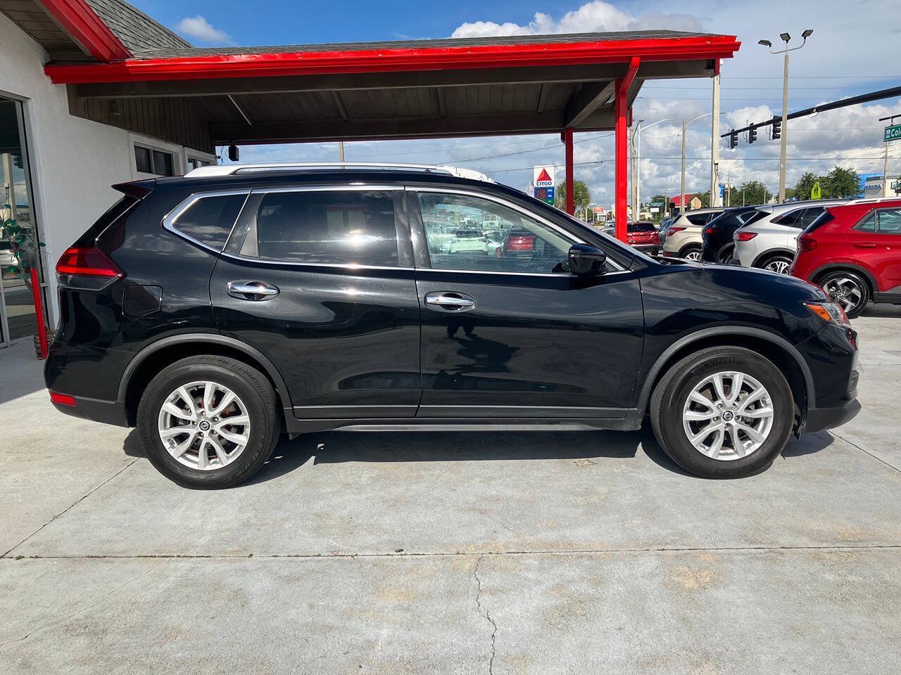 Used 2020 Nissan Rogue SV FWD image 8