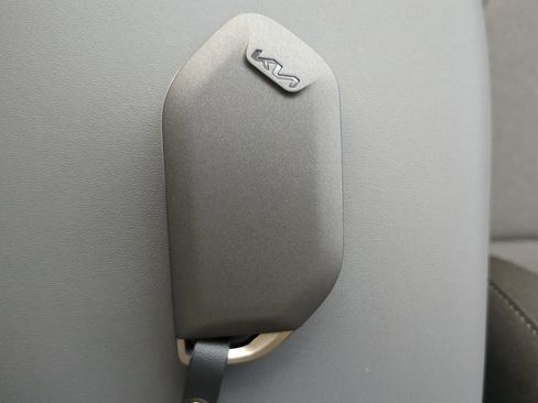 New 2025 Kia K4 LXS image 24