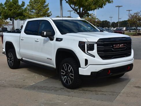 Used 2025 GMC Sierra 1500 AT4 w/ AT4 Premium Package image 3