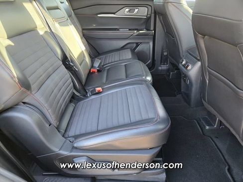 Used 2025 Ford Explorer ST-Line w/ ST-Line Street Pack AWD/4WD image 16