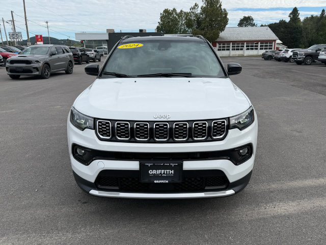 Used 2024 Jeep Compass Limited AWD/4WD image 8