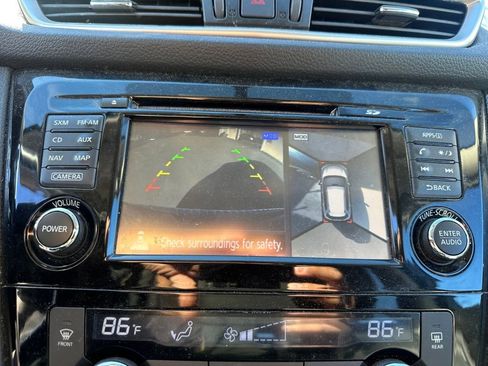 Used 2014 Nissan Rogue SL w/ SL Premium Package image 17