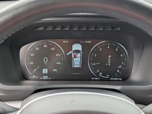 Used 2022 Volvo XC90 T5 Momentum image 18