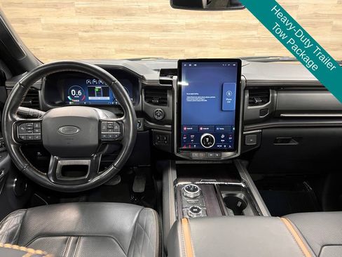 Used 2023 Ford Expedition Max Platinum AWD/4WD image 2