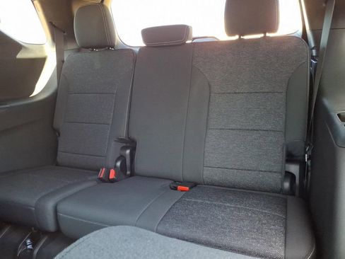 New 2026 Chevrolet Traverse LT w/ Sun and Wheel Package image 17