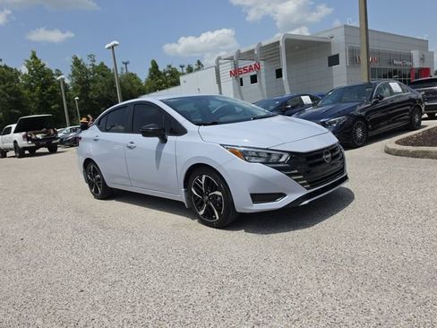 Certified 2023 Nissan Versa SR w/ Trunk Package FWD image 2