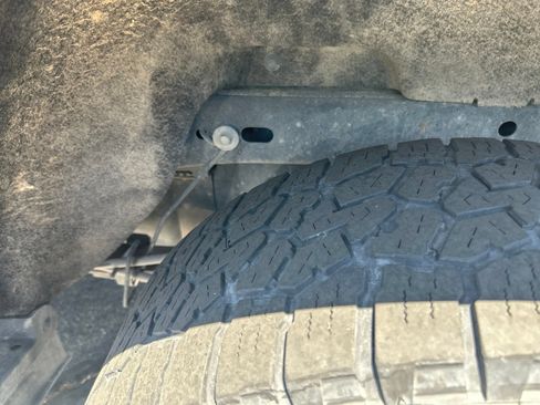 Used 2018 Chevrolet Colorado Z71 AWD/4WD image 26